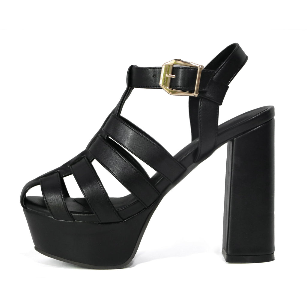 Graceful Orthopedic Sandals for Modern Look