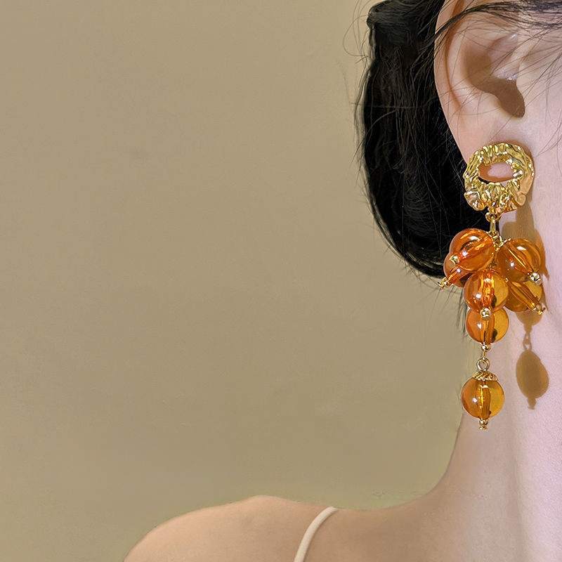 Charming Earring for Any Occasion