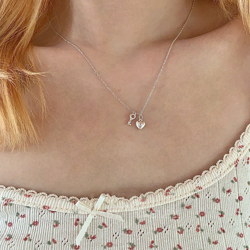 Charming Piece for Any Occasion