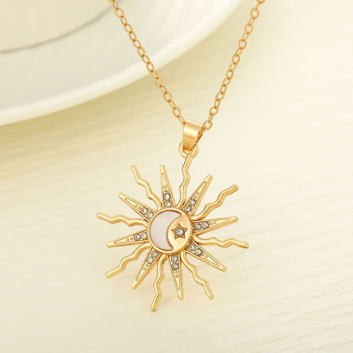 Charming Piece for Any Occasion