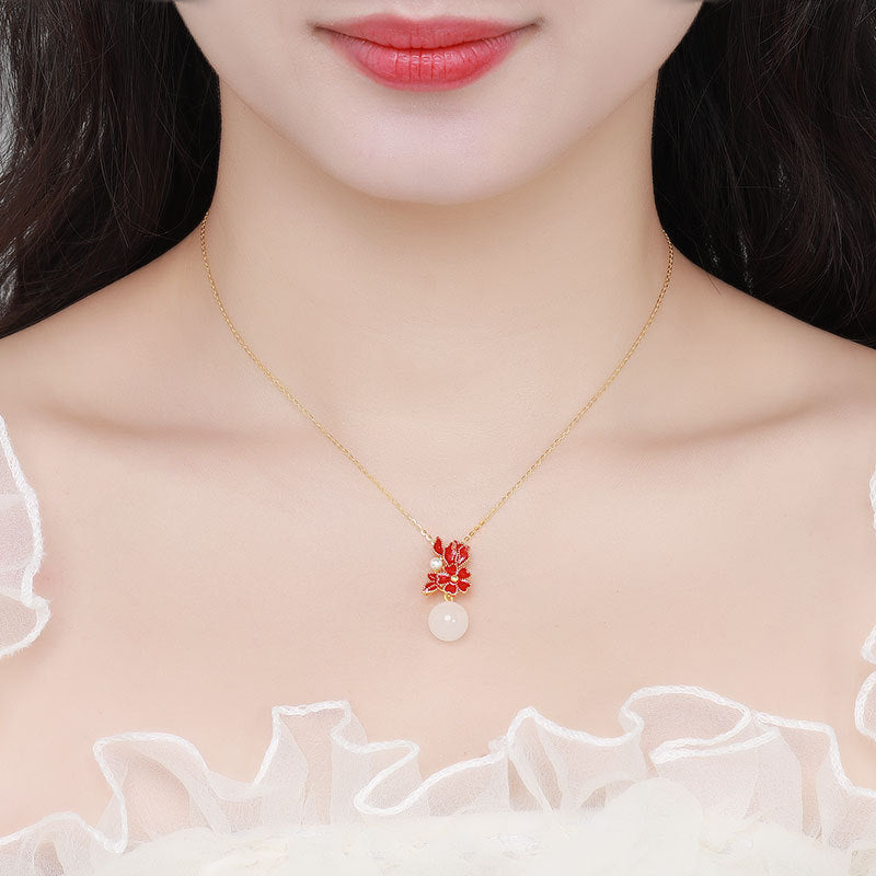Charming Silver Necklace for Any Occasion