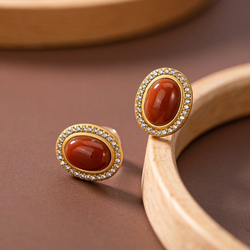 Beautiful Gold Earring with Unique Style