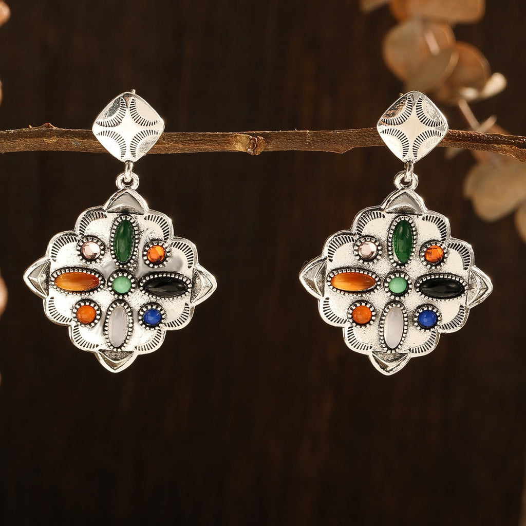Charming Earring for Any Occasion