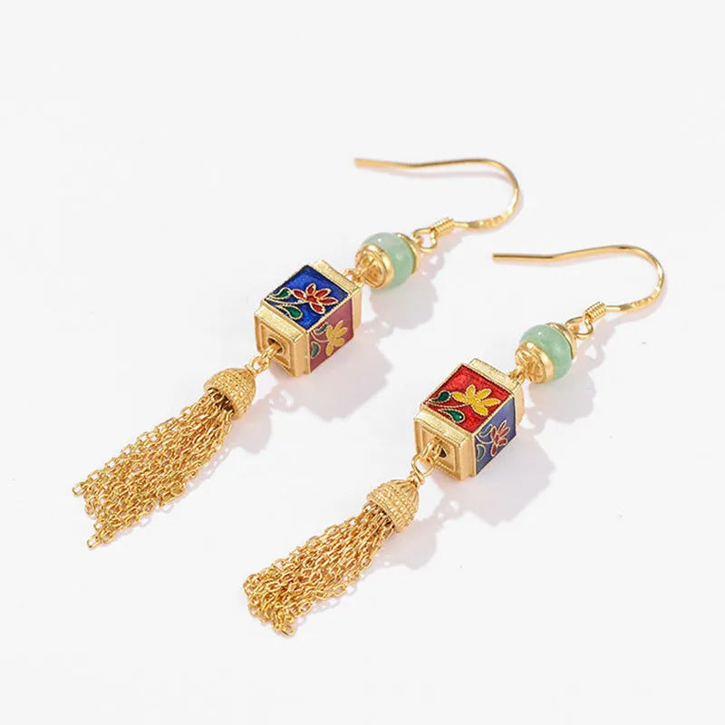 Elegant Silver Earring for Every Occasion