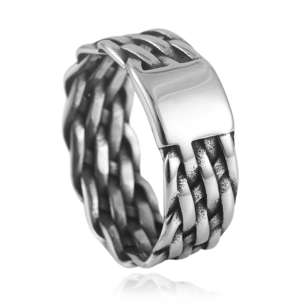 Classic Chain with Timeless Appeal
