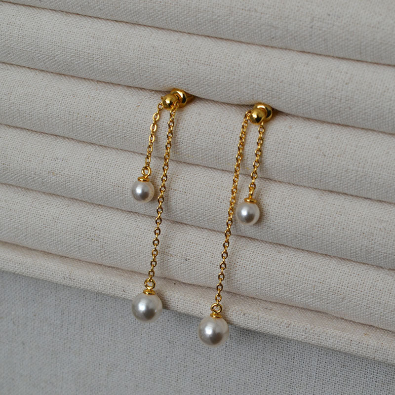 Romantic Silver Earring for Special Moments
