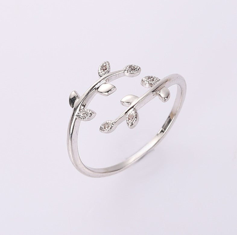 Charming Gold Ring for Any Occasion
