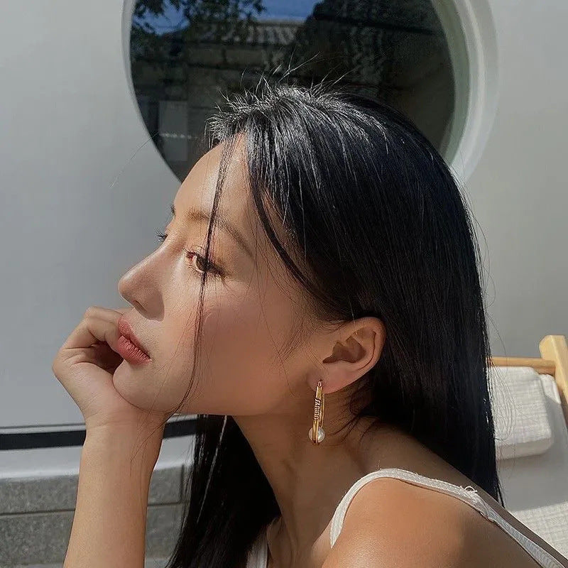 Charming Pearl Earring for Any Occasion