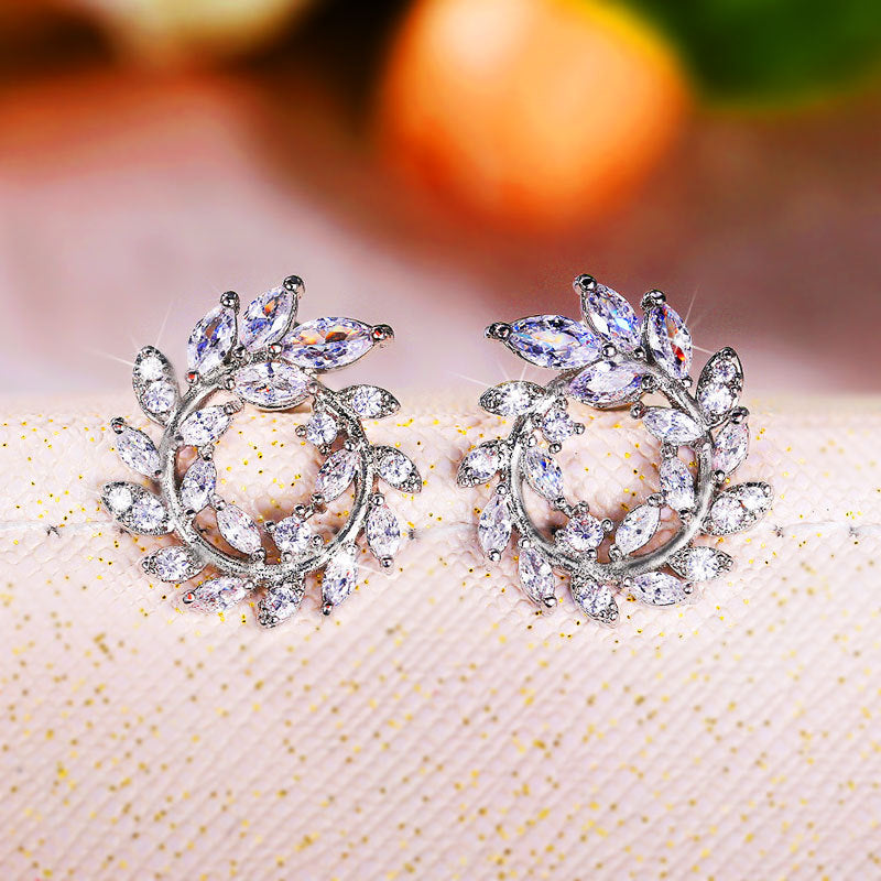 Charming Earring for Any Occasion