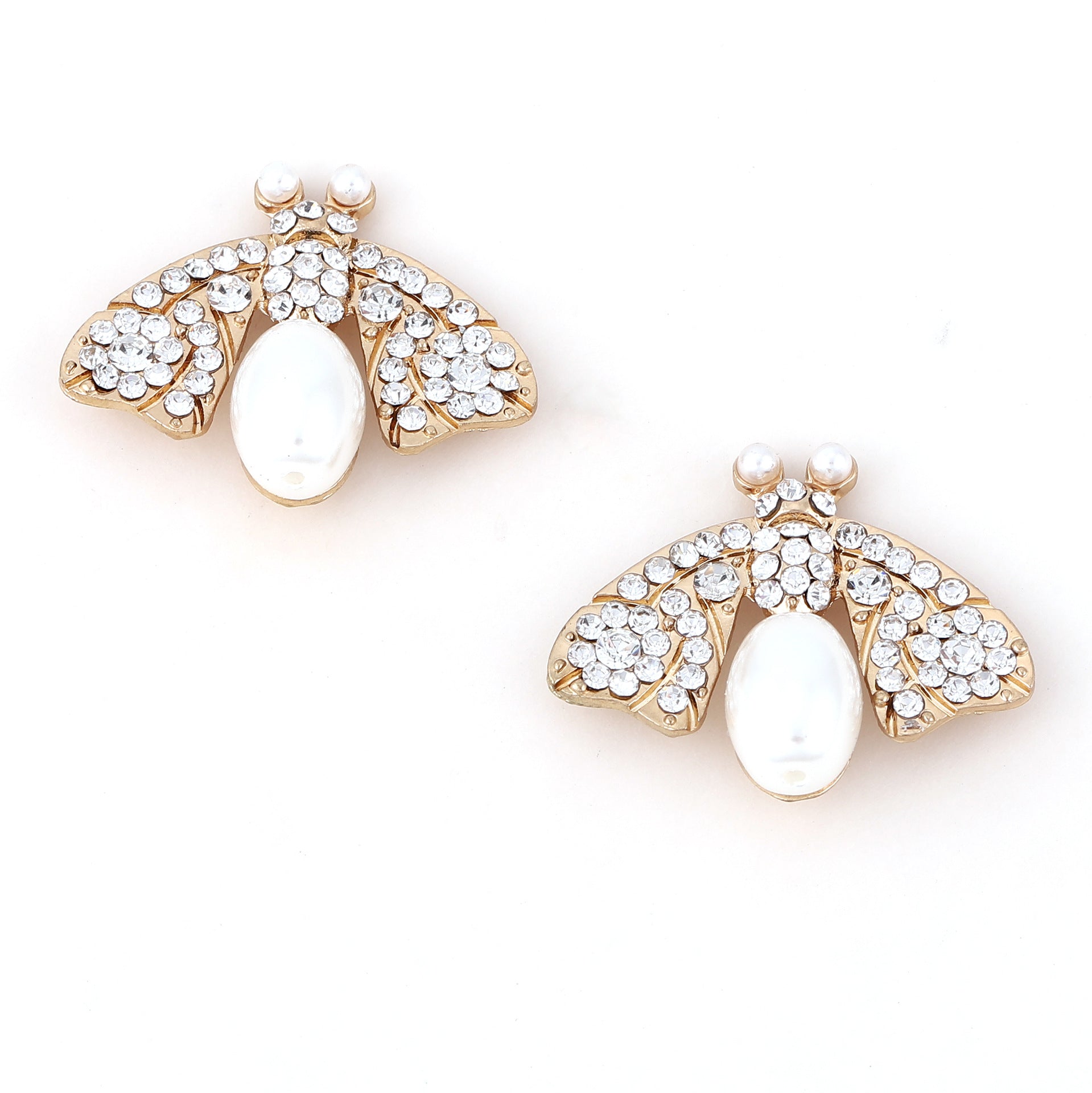 Romantic Pearl Earring for Special Moments