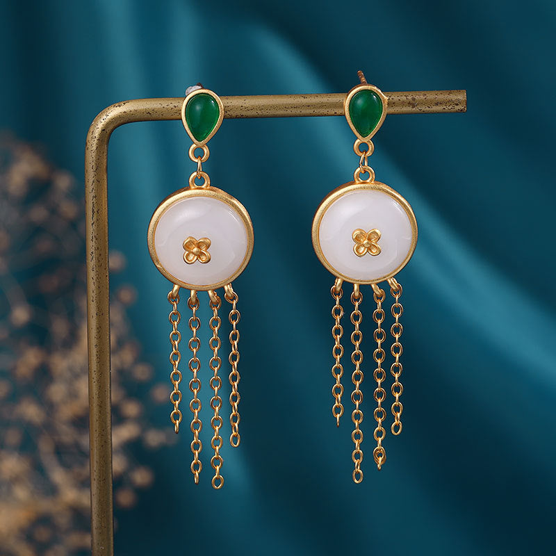 Classic Earring with Timeless Appeal