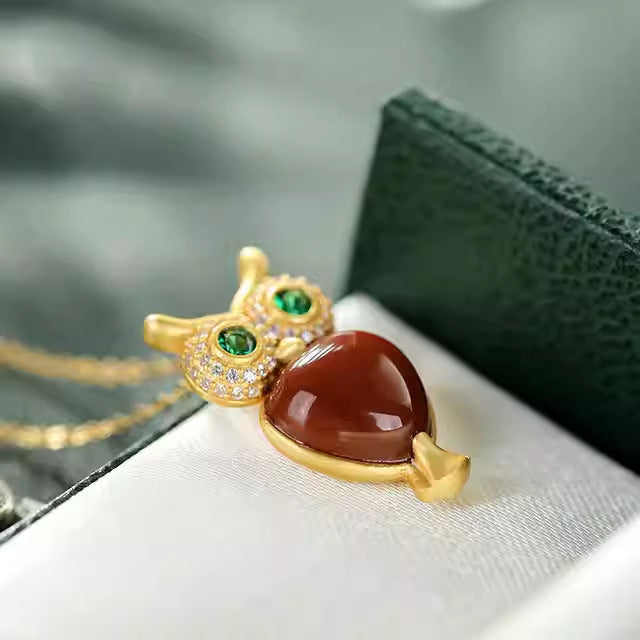 Romantic Silver Pendant for Special Moments