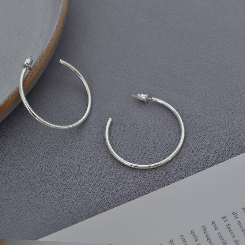 Elegant Silver Earring for Every Occasion