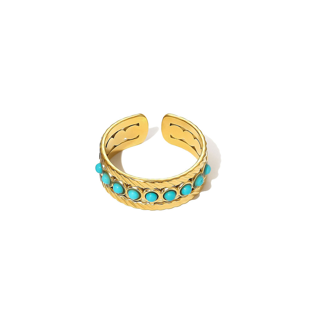 Romantic Gold Bracelet for Special Moments