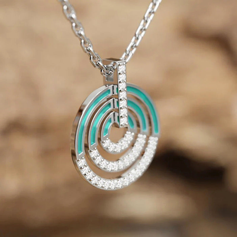 Charming Piece for Any Occasion