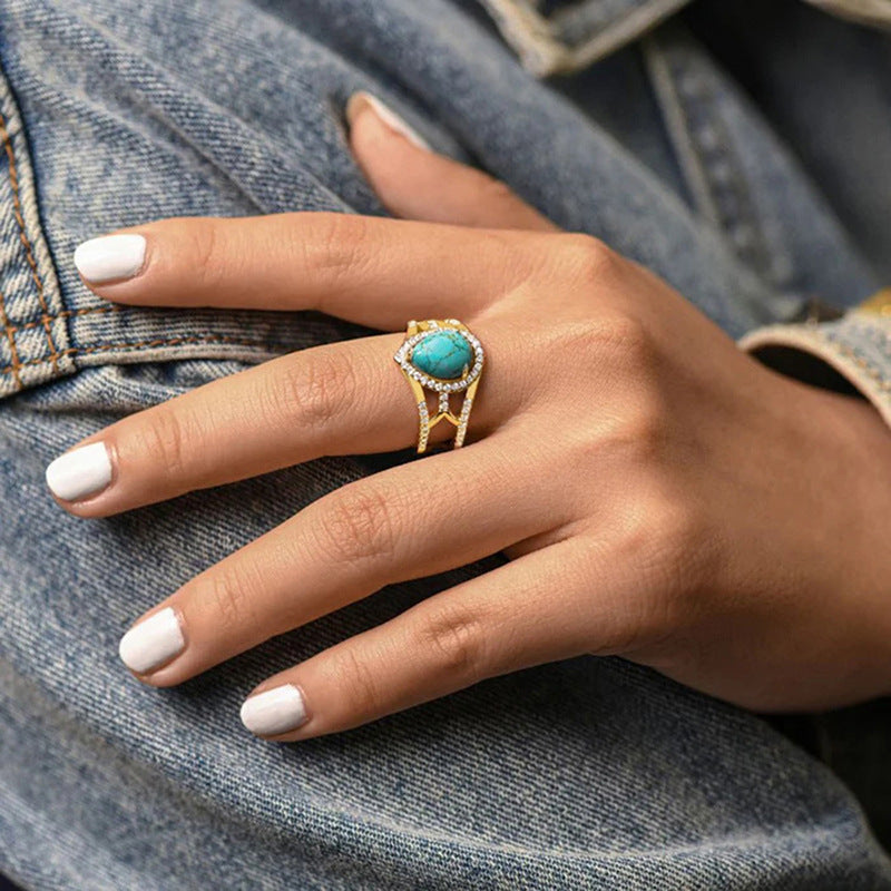 Charming Piece for Any Occasion