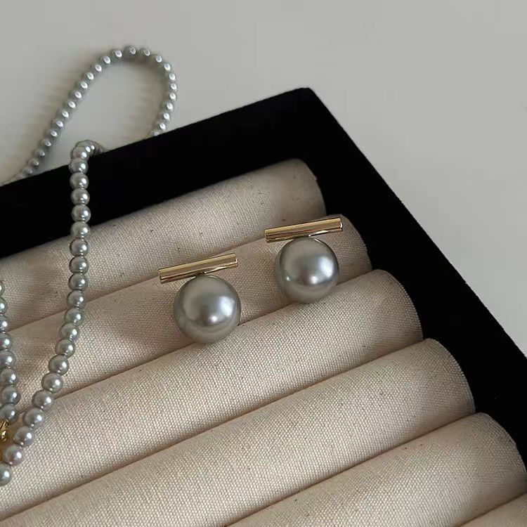 Elegant Pearl Earring for Every Occasion