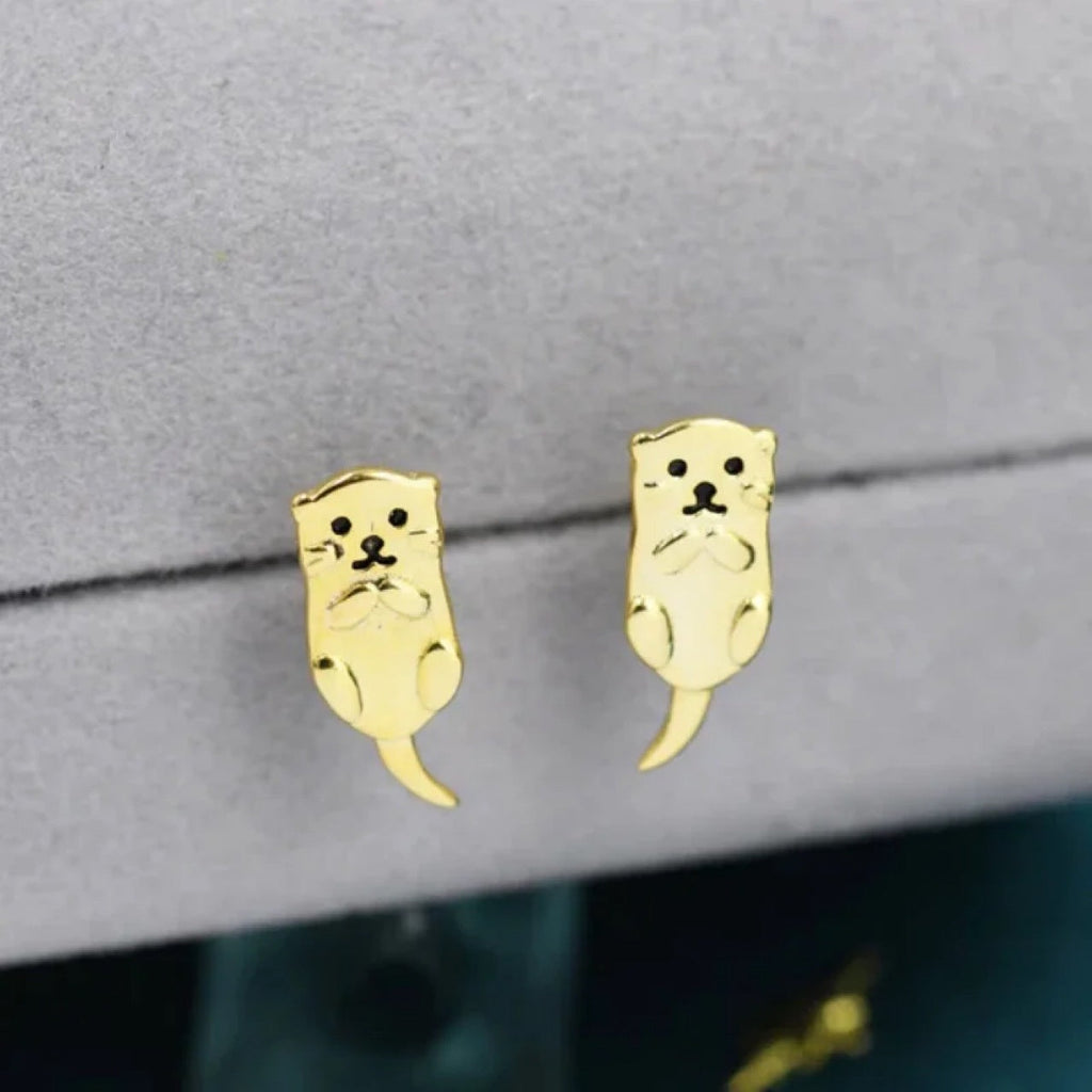 Stunning Gold Earring for Daily Wear