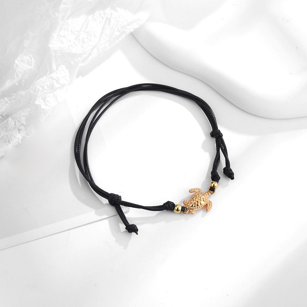 Classic Gold Bracelet with Timeless Appeal