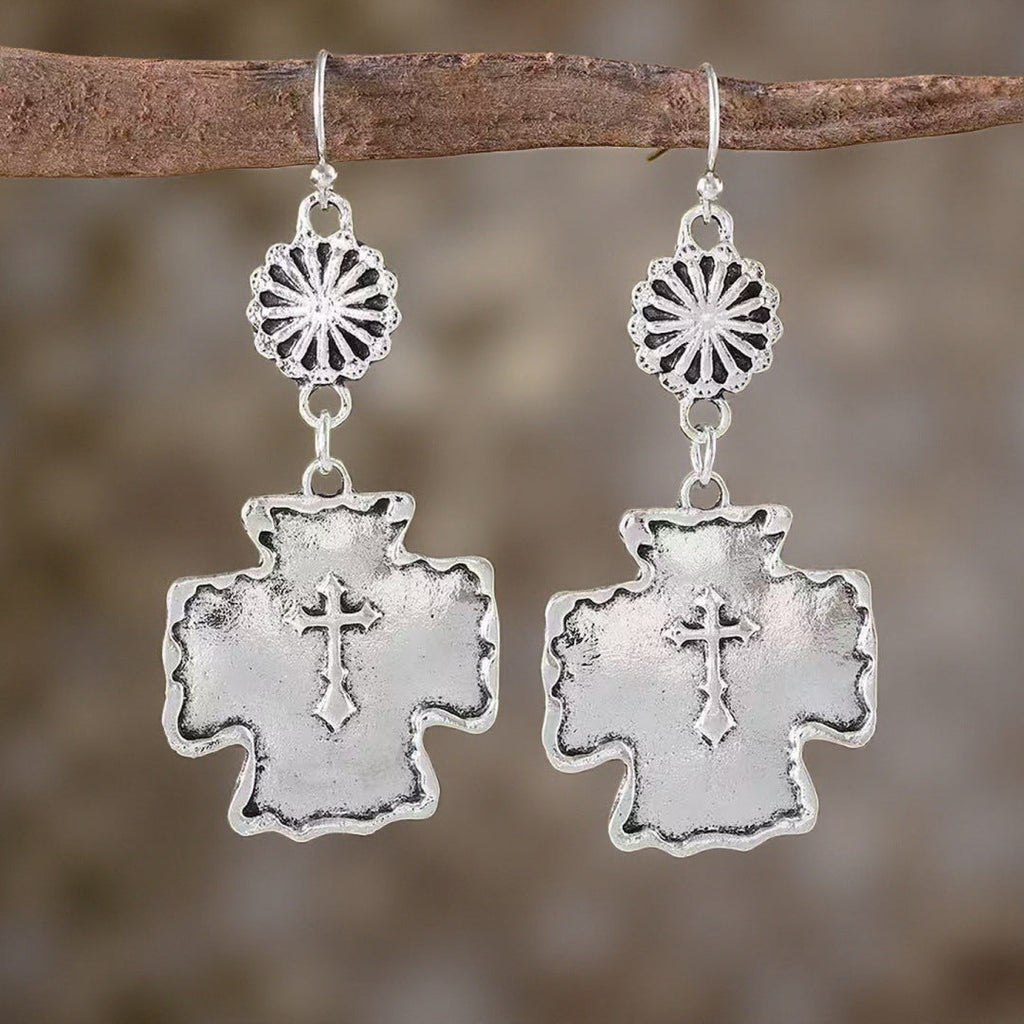 Charming Earring for Any Occasion