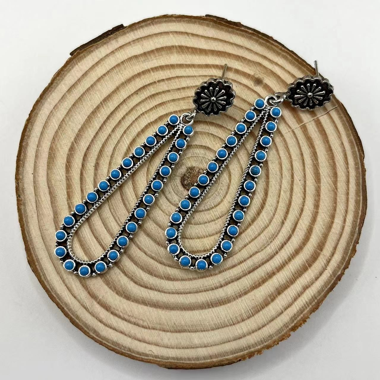 Classic Earring with Timeless Appeal