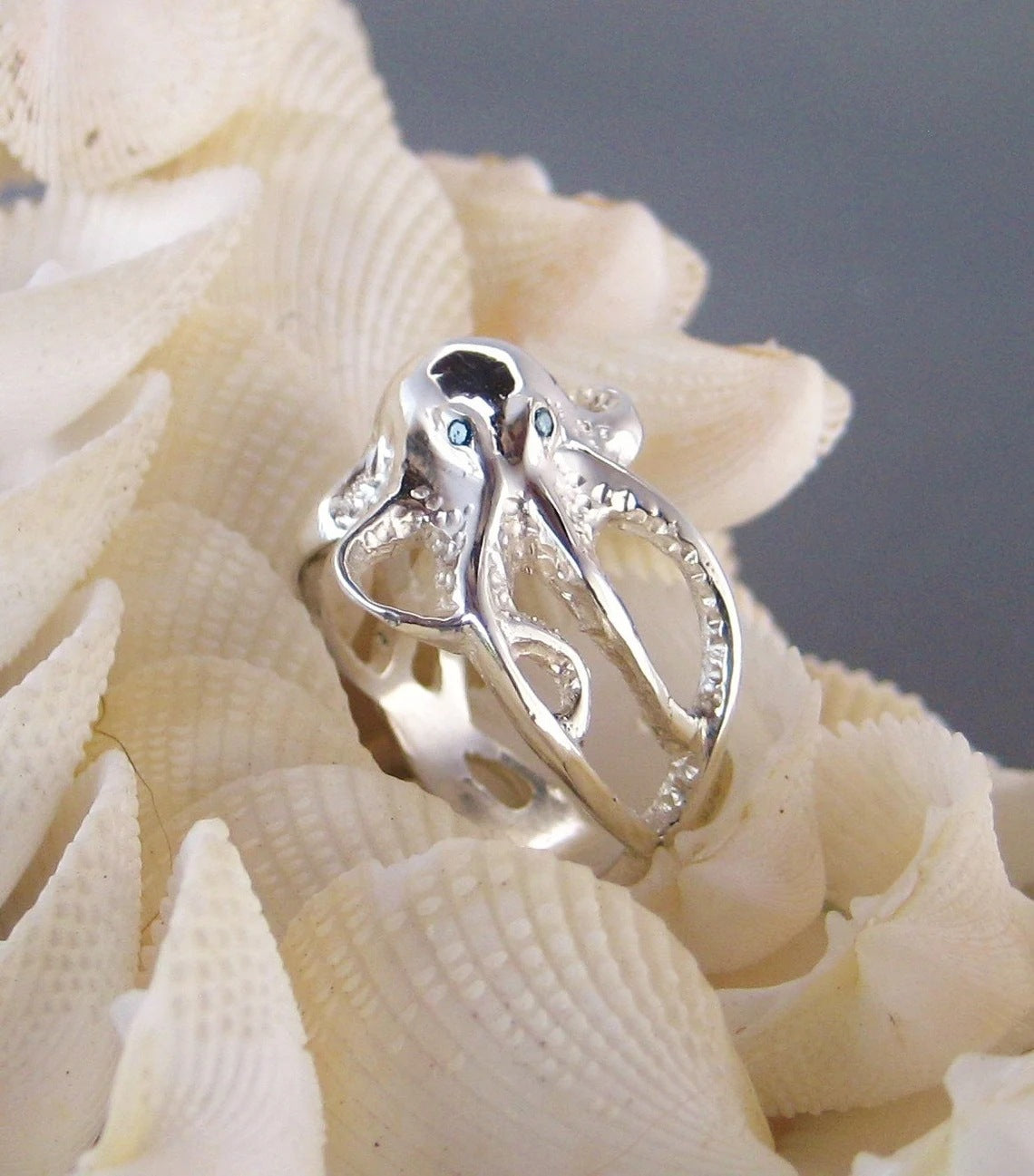Classic Ring with Timeless Appeal