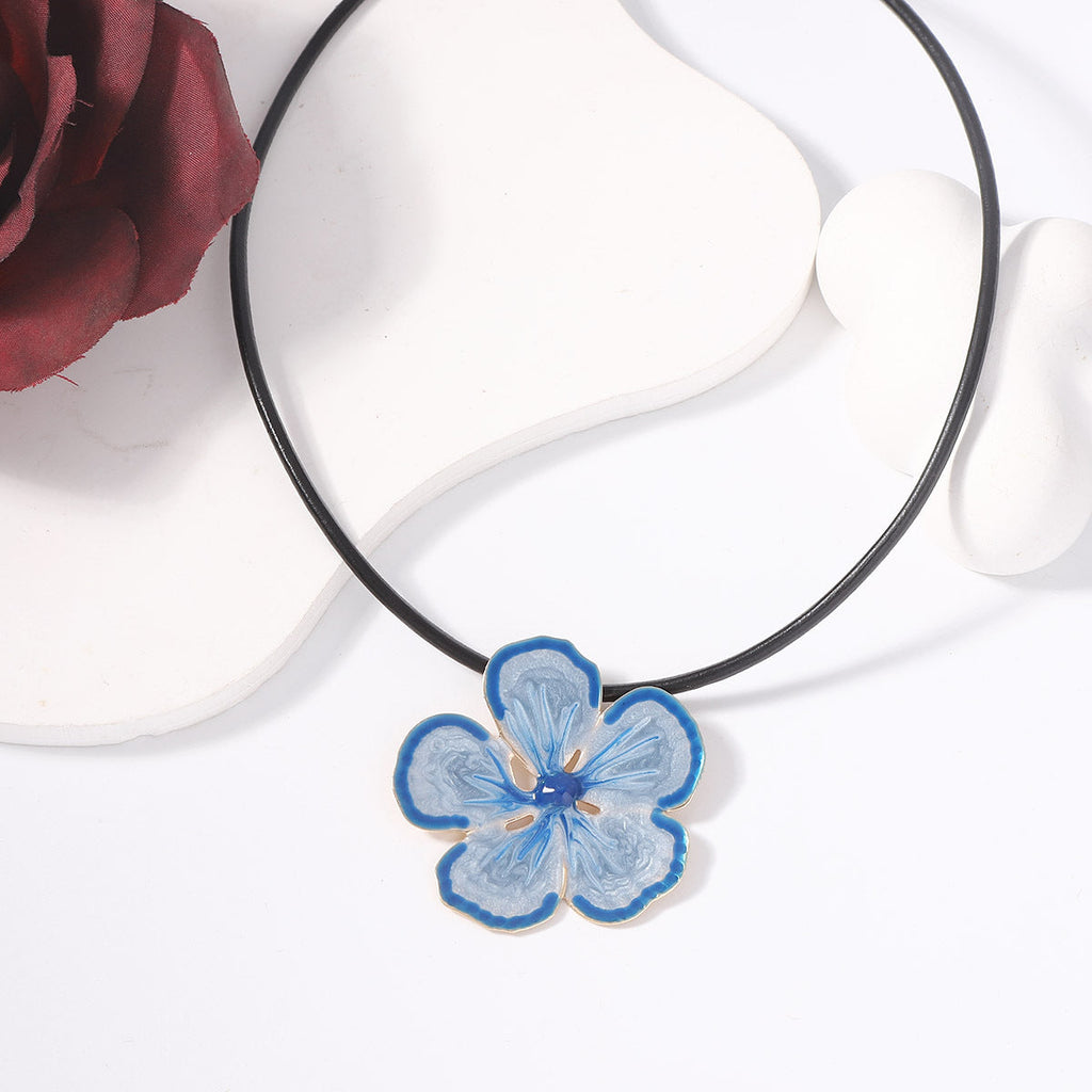 Charming Pendant for Any Occasion