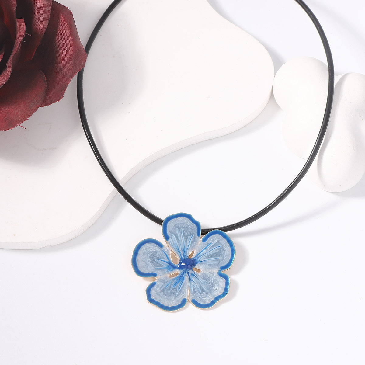 Charming Pendant for Any Occasion