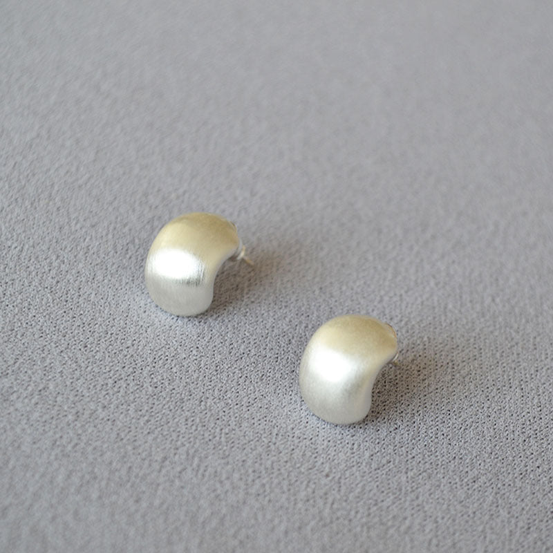Elegant Gold Earring for Every Occasion