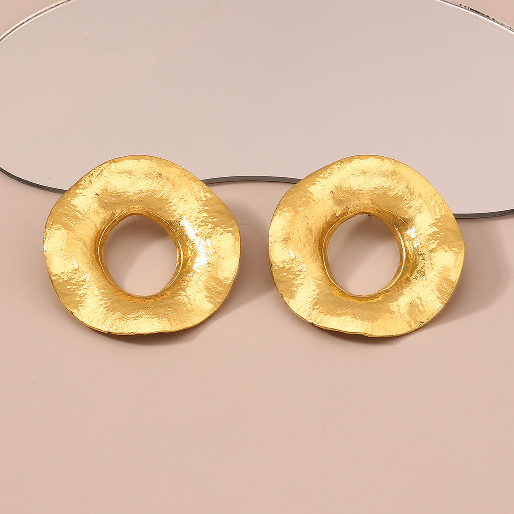Classic Earring with Timeless Appeal