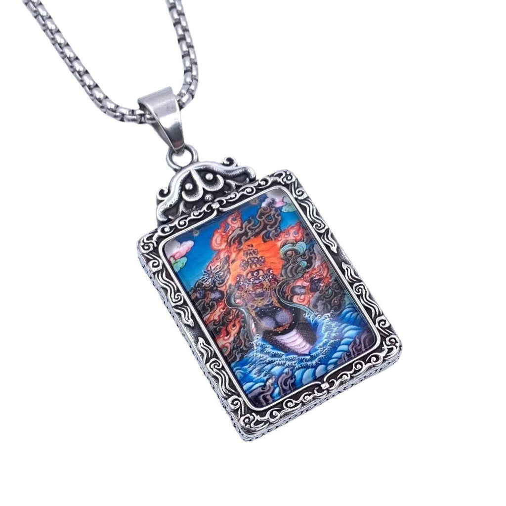 Beautiful Pendant with Unique Style