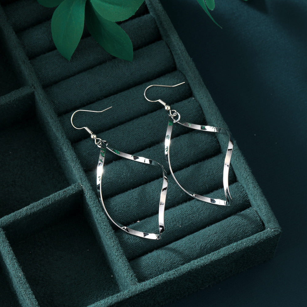Classic Earring with Timeless Appeal
