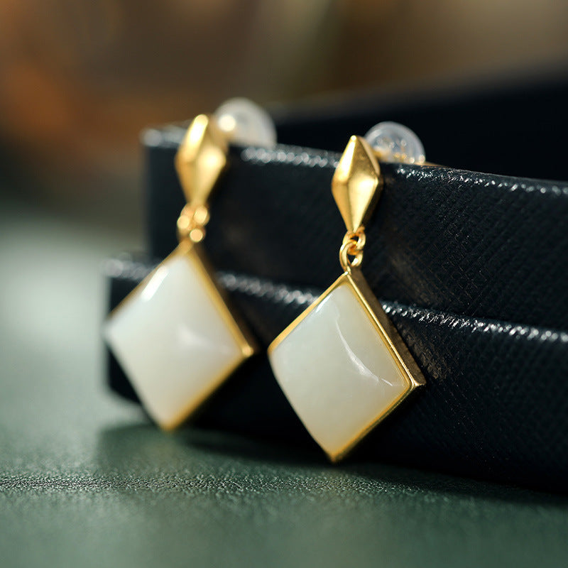 Stunning Gold Earring for Daily Wear