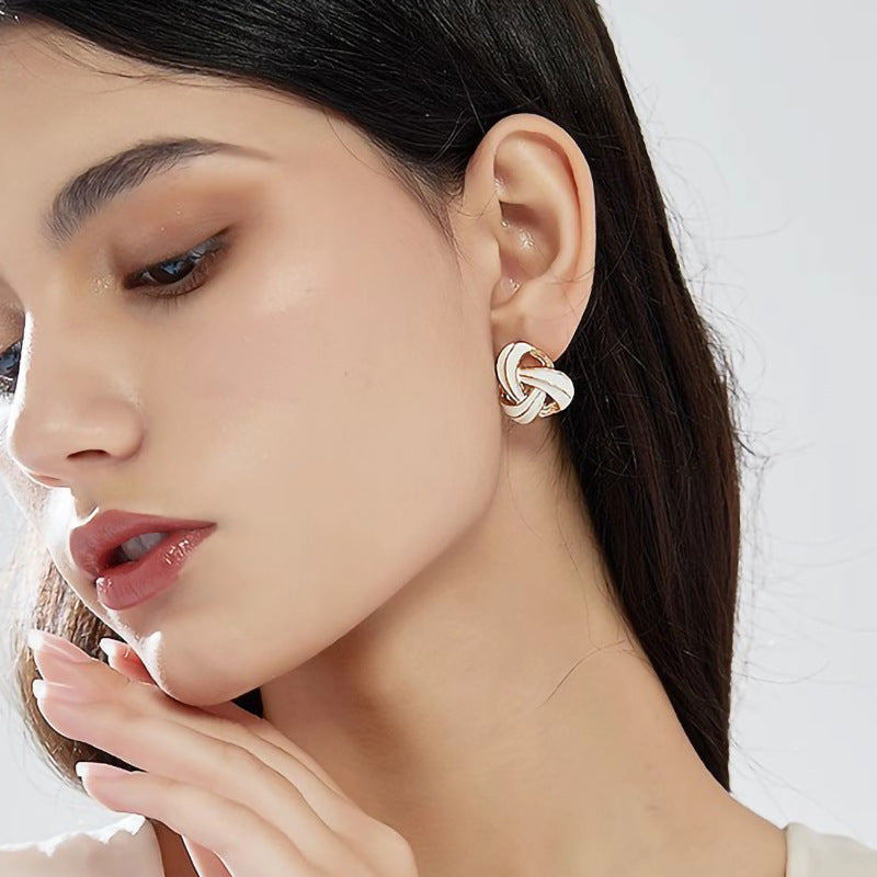 Charming Piece for Any Occasion