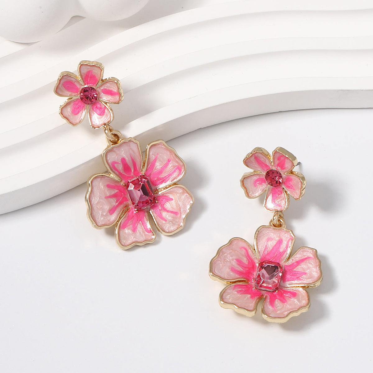 Charming Earring for Any Occasion