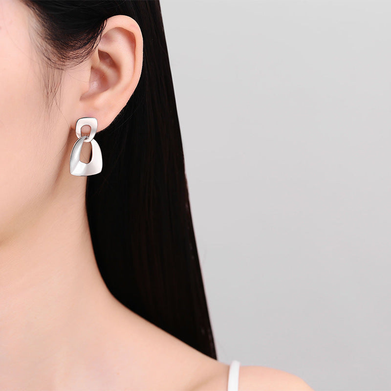 Beautiful Gold Earring with Unique Style