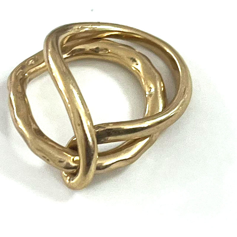 Elegant Gold Earring for Every Occasion
