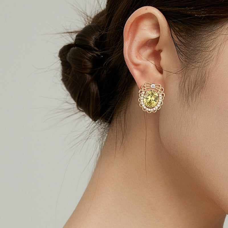 Stunning Earring for Daily Wear