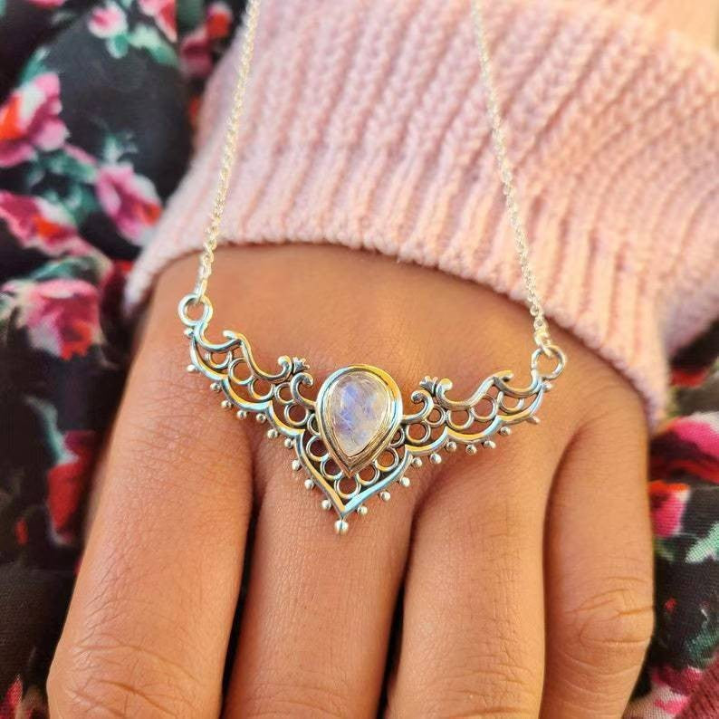 Romantic Necklace for Special Moments