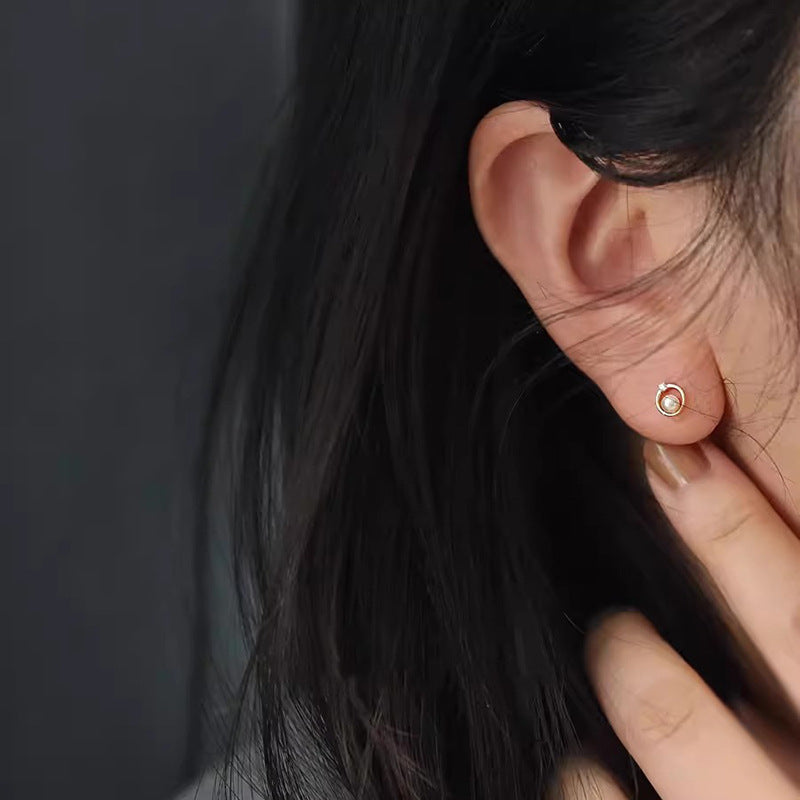 Stunning Pearl Earring for Daily Wear