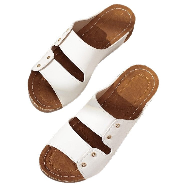 Chic Orthopedic Sandals with Unique Design