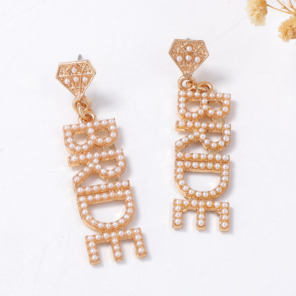 Charming Earring for Any Occasion