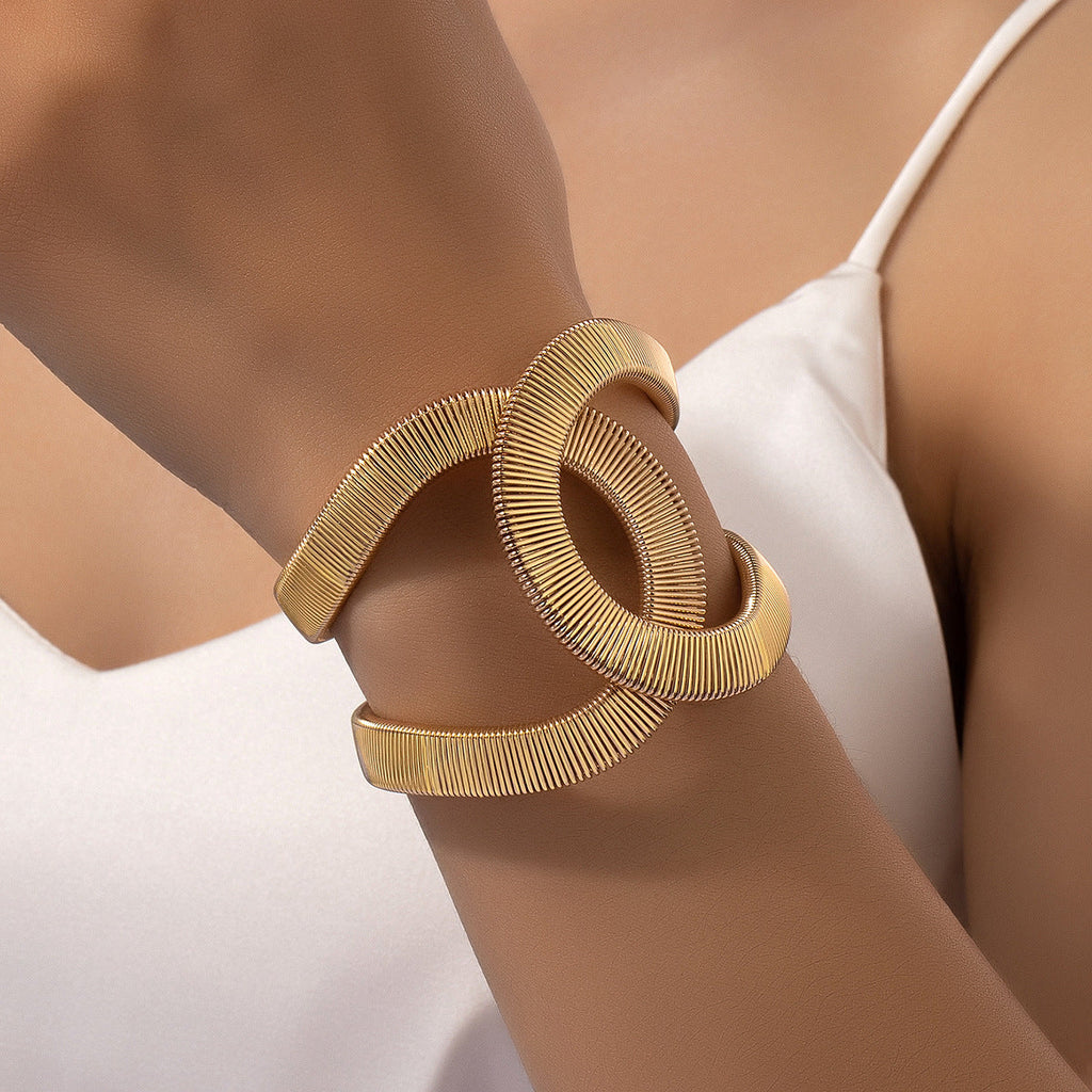Classic Bracelet with Timeless Appeal