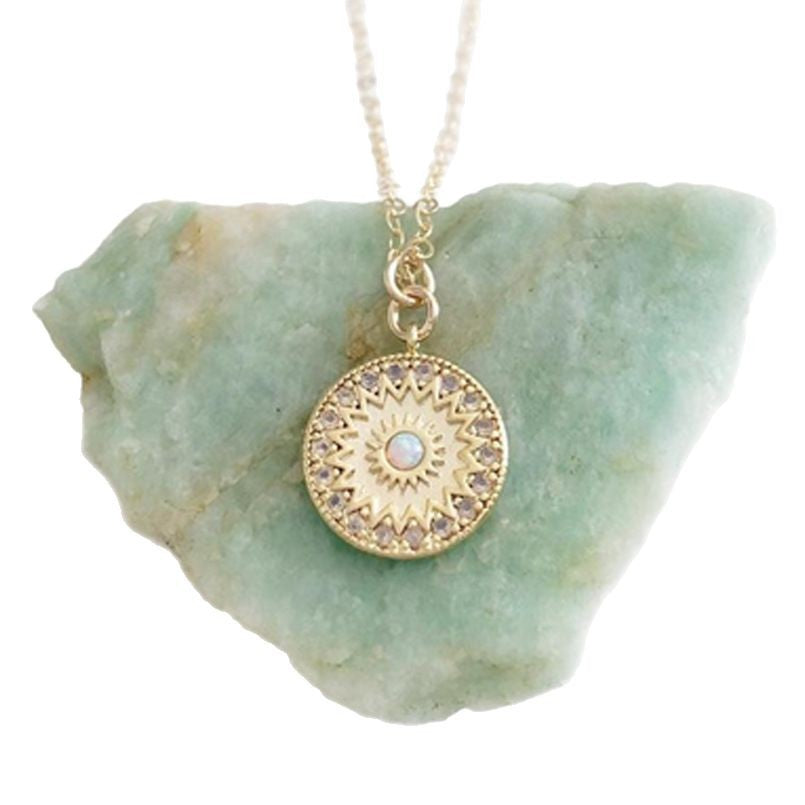 Classic Gold Necklace with Timeless Appeal