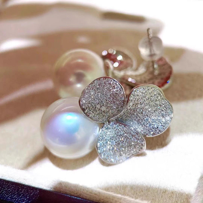 Classic Pearl Earring with Timeless Appeal