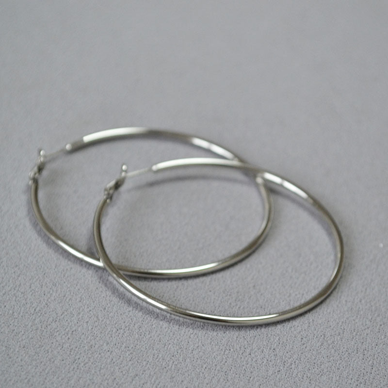Elegant Silver Earring for Every Occasion