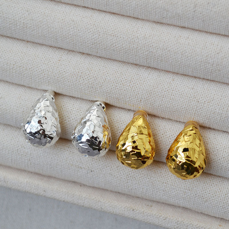 Vintage Handmade Gold Earring