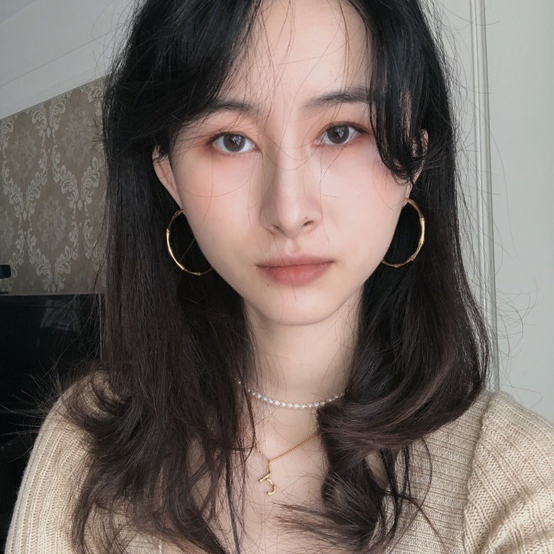 Charming Gold Earring for Any Occasion