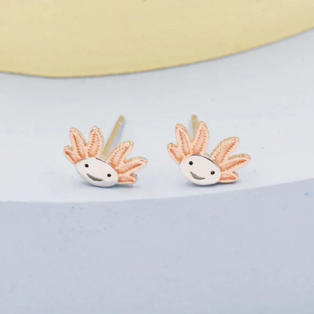 Romantic Gold Earring for Special Moments