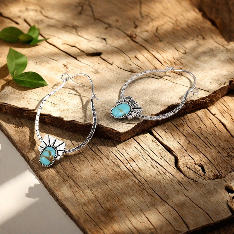 Charming Earring for Any Occasion